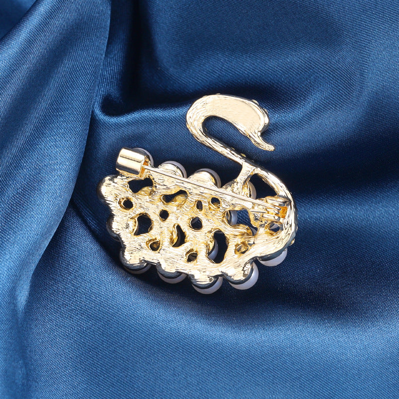 Accessories Little Swan Pearl Brooch