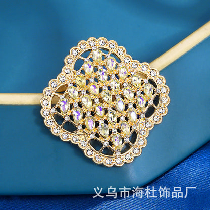 Brooch four-leaf flower new