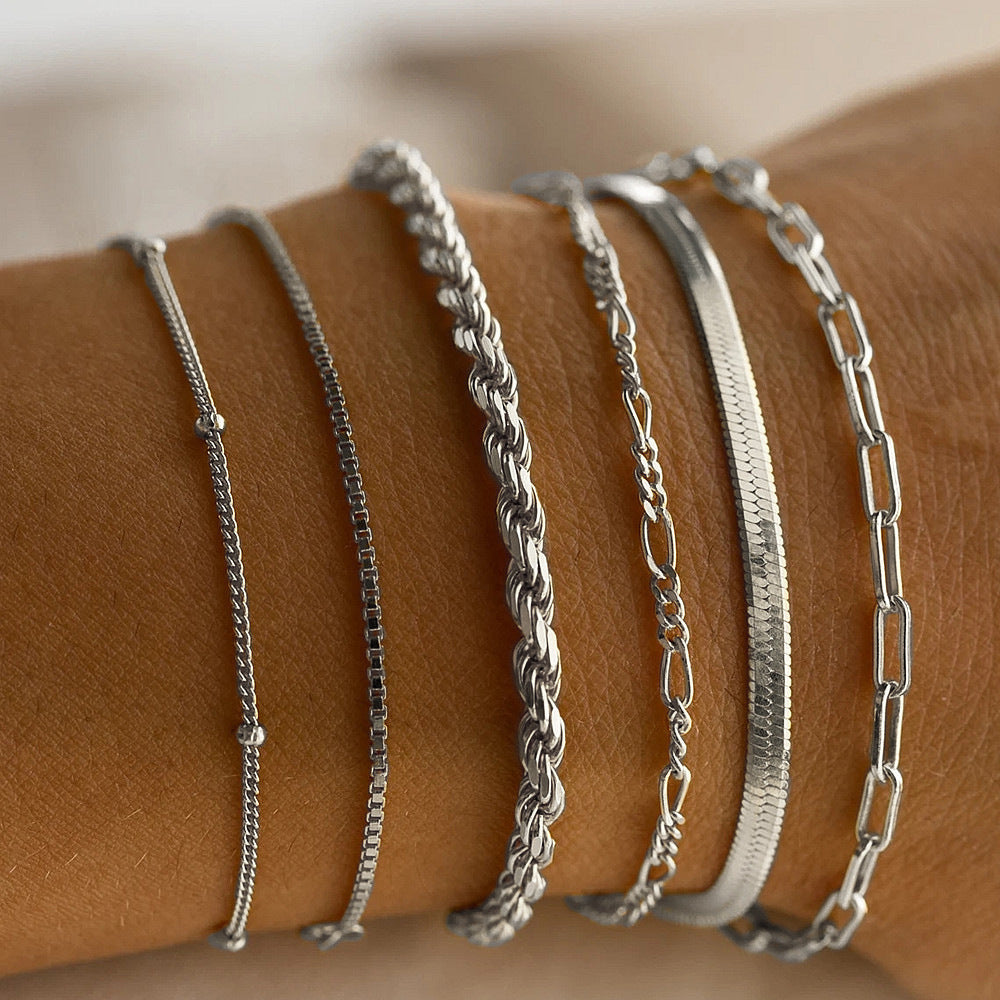 Metal chain set of 6 multi-layered bracelets