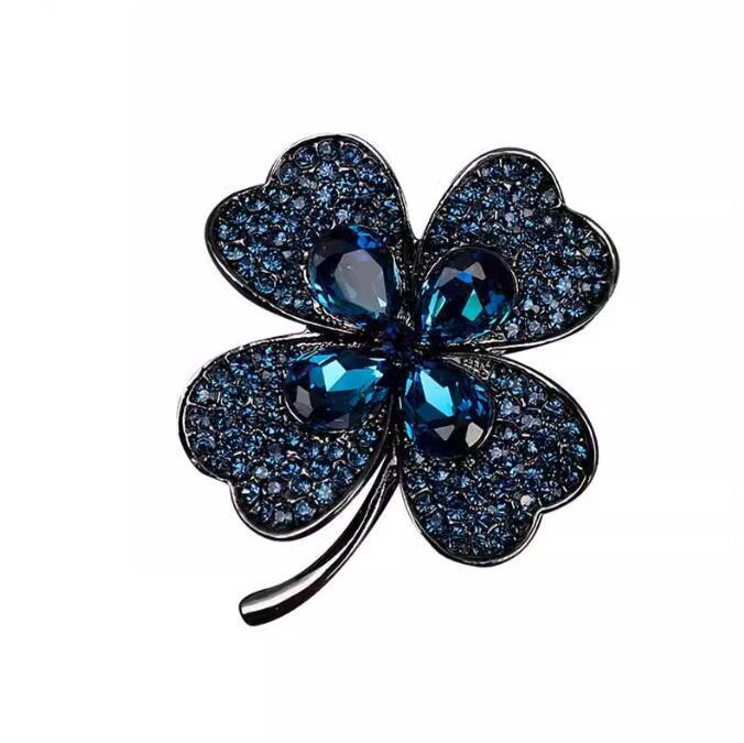 Crystal four-leaf clover high-end brooch