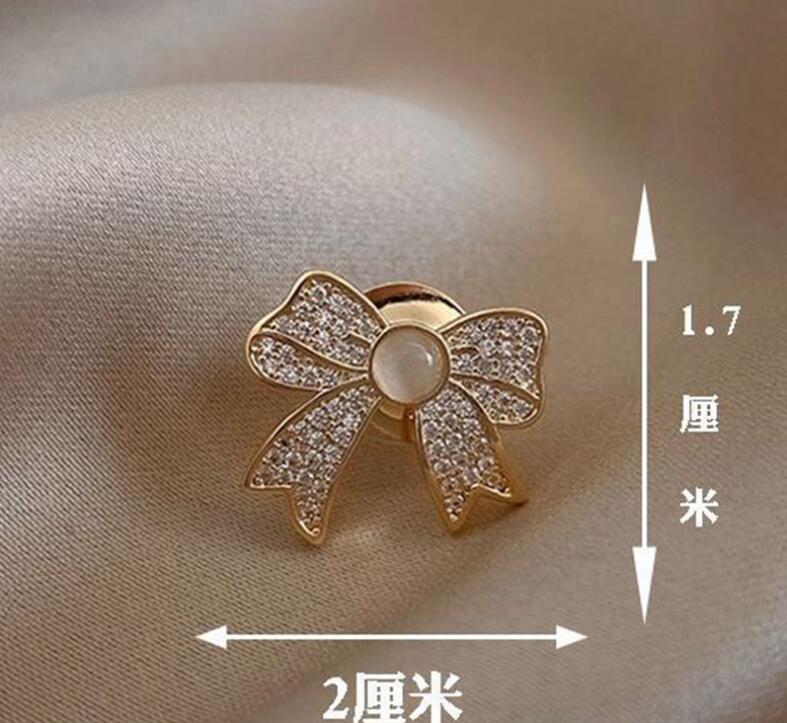 Bow Diamond Brooch