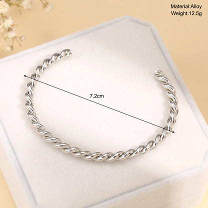 Fashion Metal Twist Bracelet