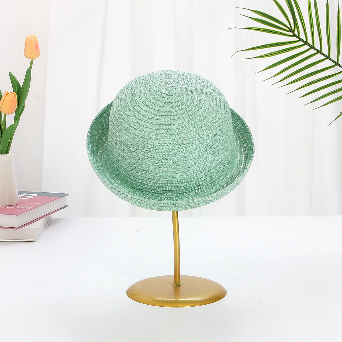 Sombrero de paja para niños resistente al viento con ala acampanada y elegante protección solar 