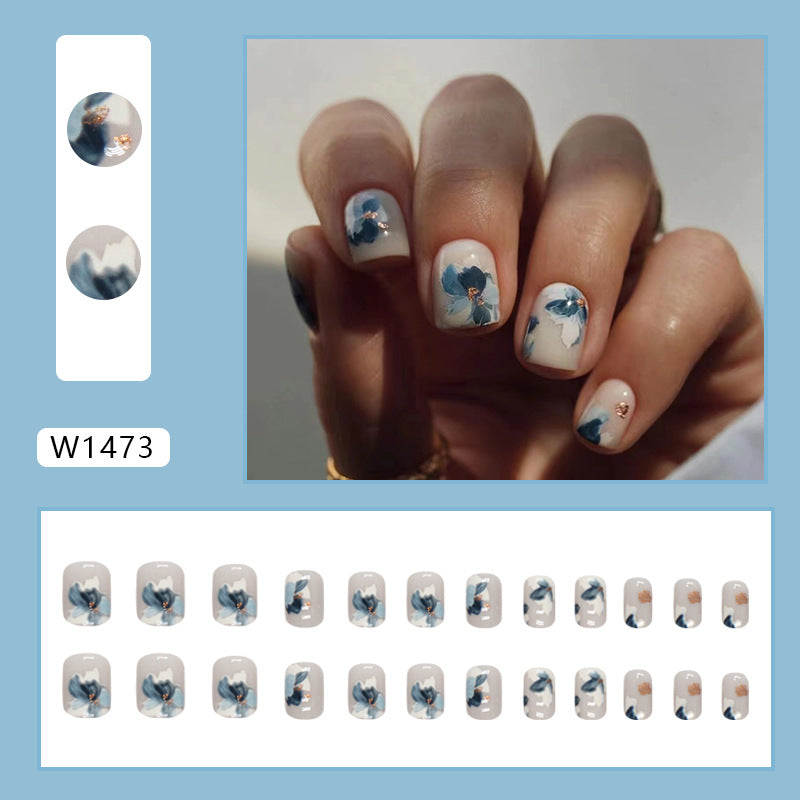 Mist Blue Camellia Short Round Fake Nails