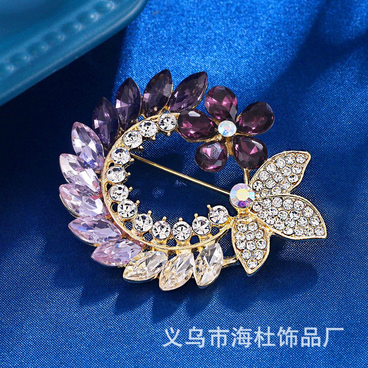 High-end crystal garland brooch