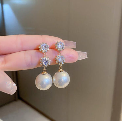 Circle flower pearl earrings