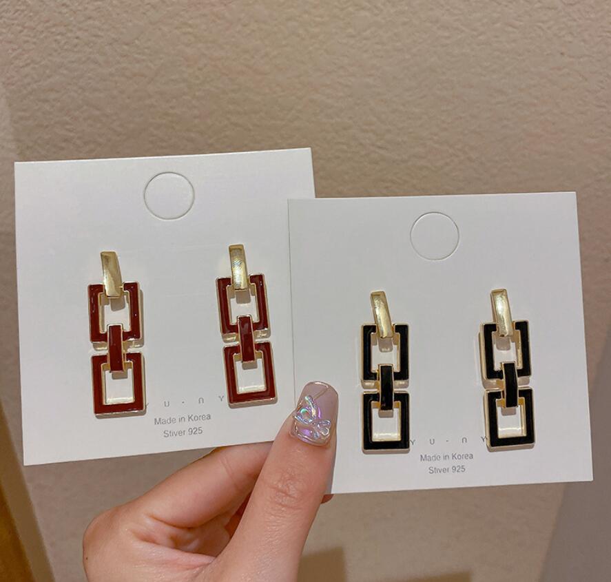 Square earrings