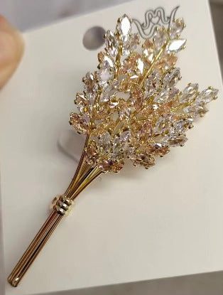 Eco-friendly crystal brooch pin