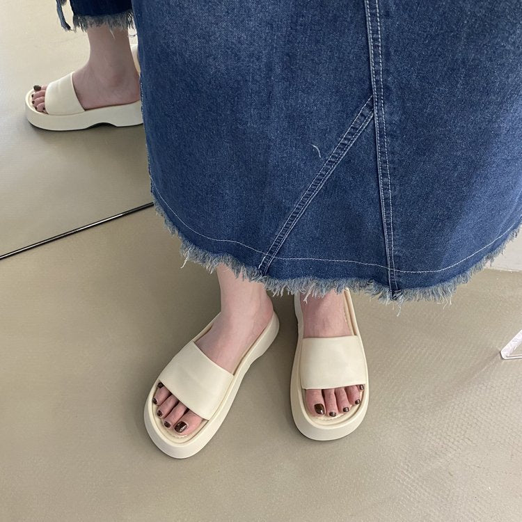 Flat bottom cool slippers women