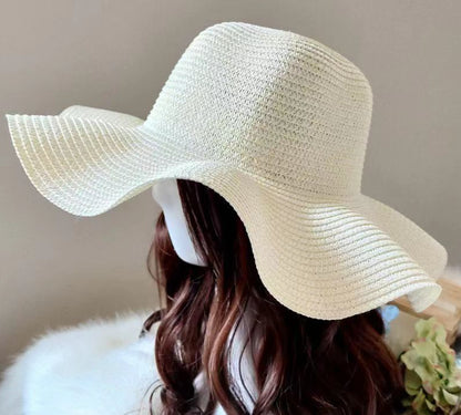 Sombrero de paja con lazo y borde ondulado para verano, ala grande, protección UV 