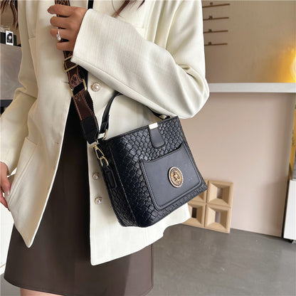 Popular bag female high-end sense