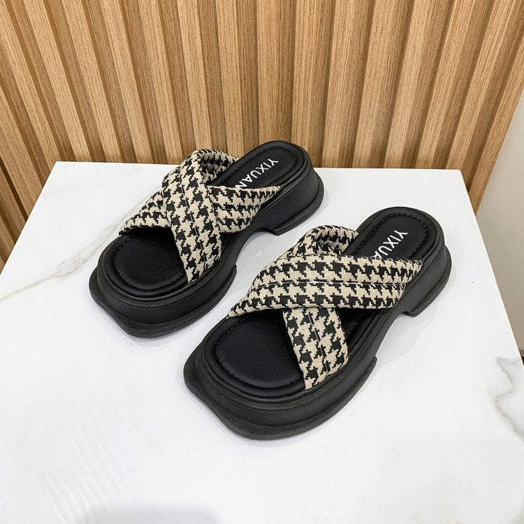 Plaid women's shoes