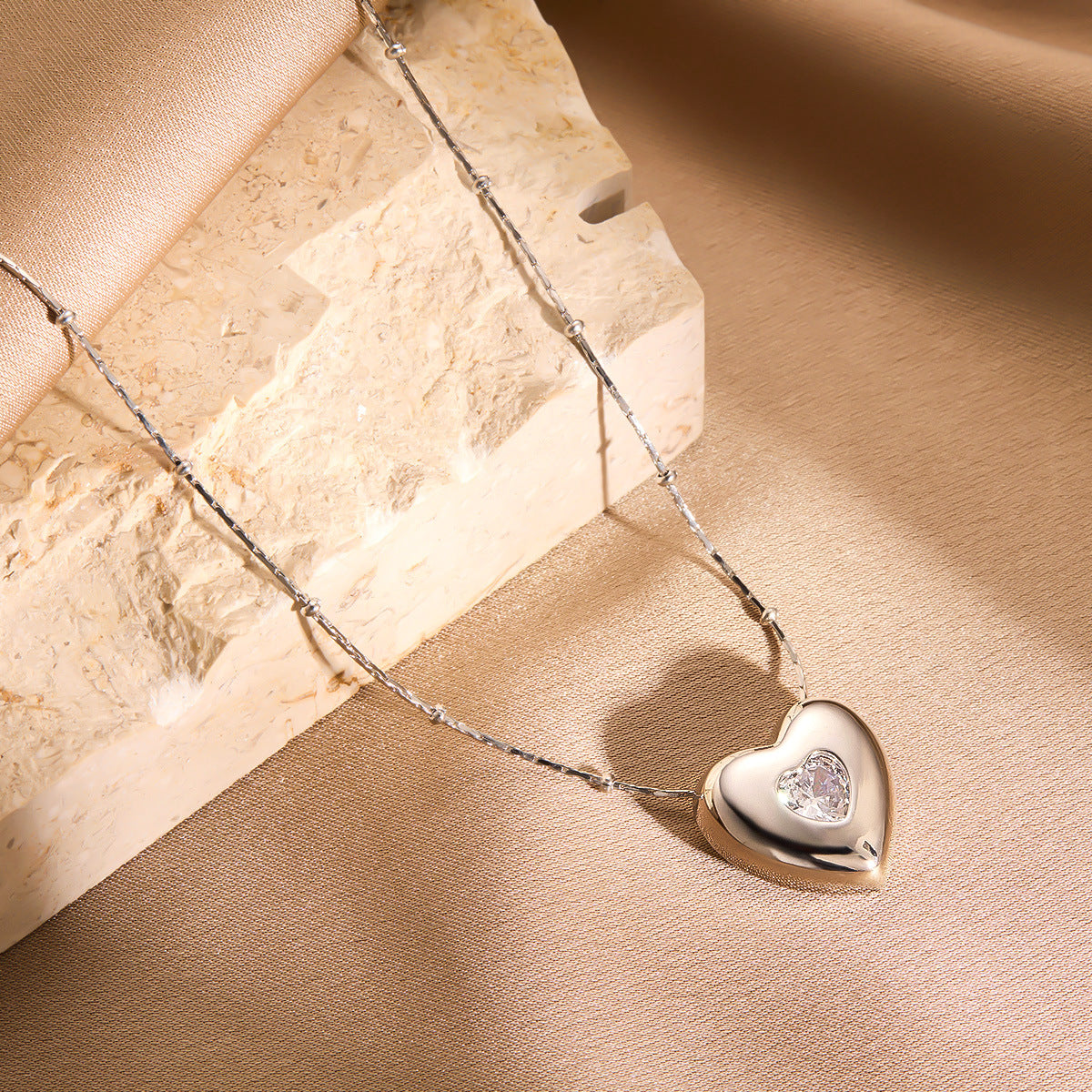 Love shape titanium steel necklace