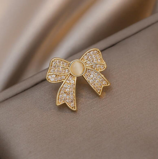 Bow Diamond Brooch