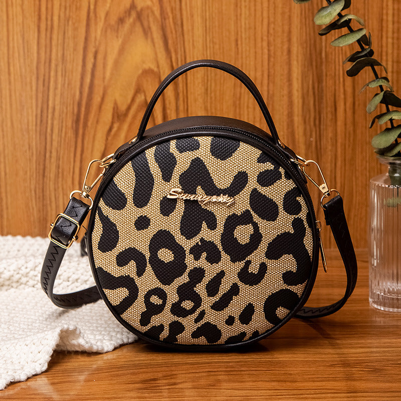 Vintage leopard print small round bag