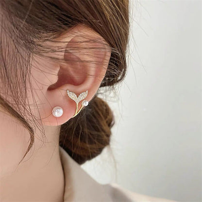 Temperament fishtail pearl silver needle earrings