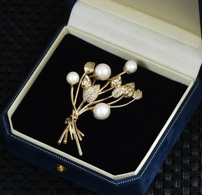 Leaf Brooch Pearl Bouquet