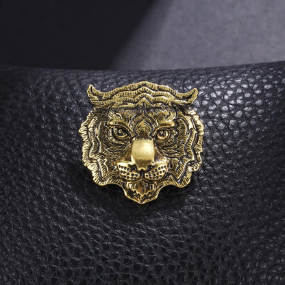 Chinese style metal brooch