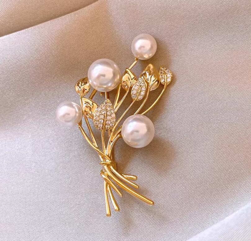 Flash Diamond Wheat Ear Pearl Brooch