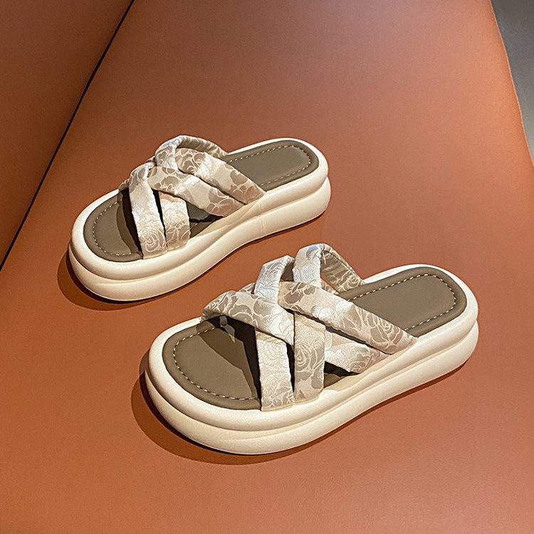 Platform casual beach sandals