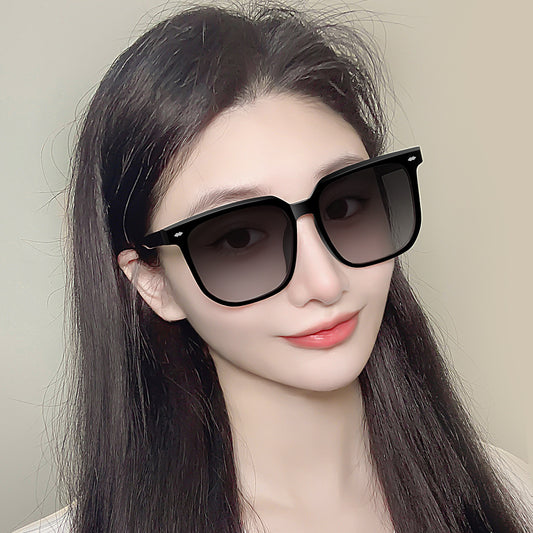 Black Frame Brown Gradient Sunglasses