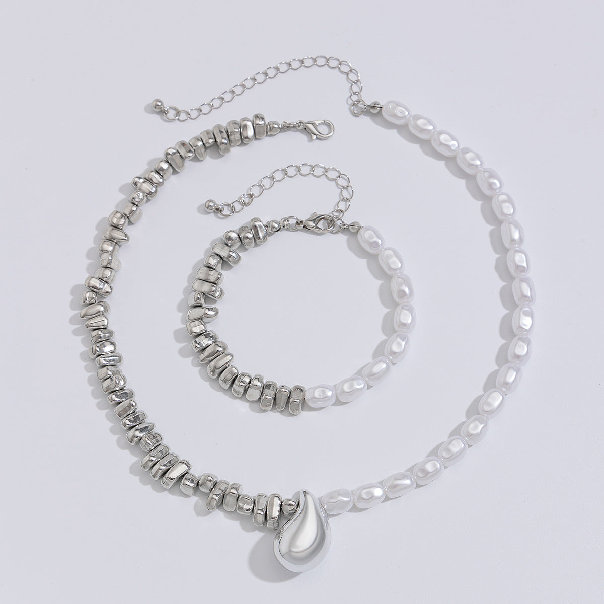 CCB imitation pearl alloy comma clavicle neck chain