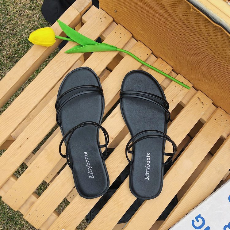 New open-toed pull-up sandals