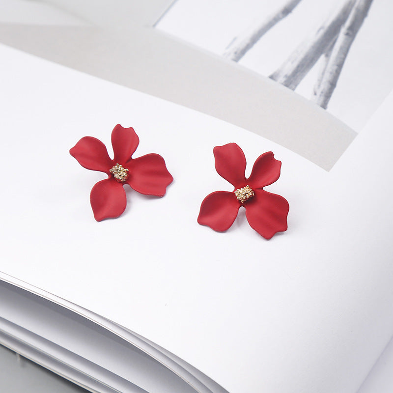 New flower earrings with Korean personality