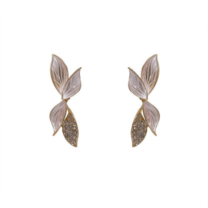 Versatile leaf stud earrings