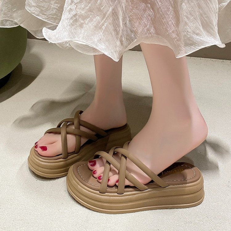 New pull-strip platform slippers