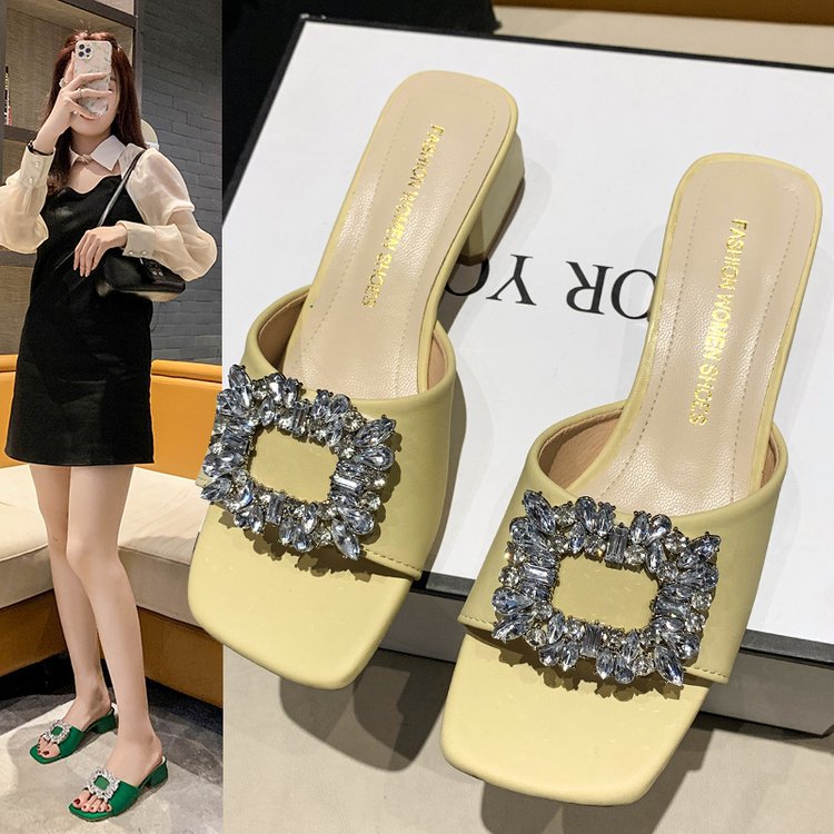 New large-size rhinestone thick-heeled cool slippers