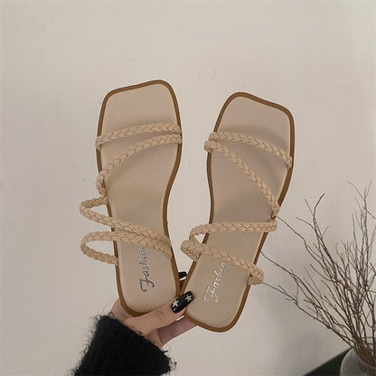 Flat-bottomed woven slippers shoes