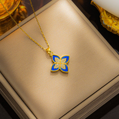 Chic Clover Necklace - Elegant Collarbone Jewelry Wholesale