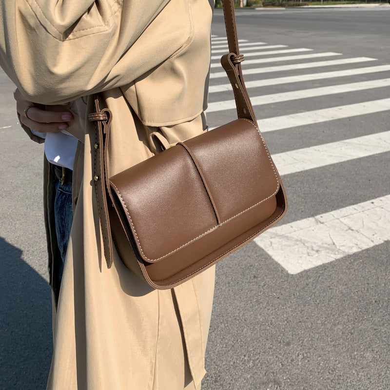 Retro casual messenger bag small square bag