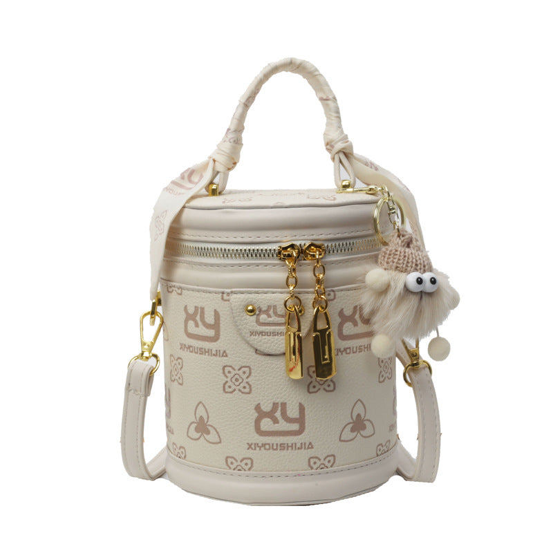 Popular bucket bag