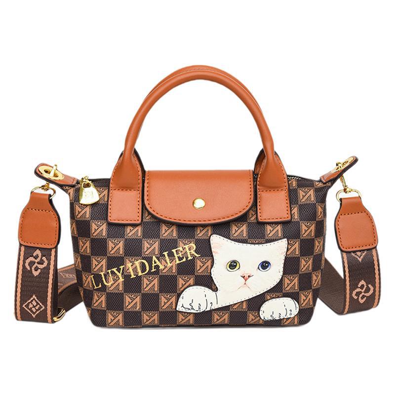 Versatile cute cartoon handbag