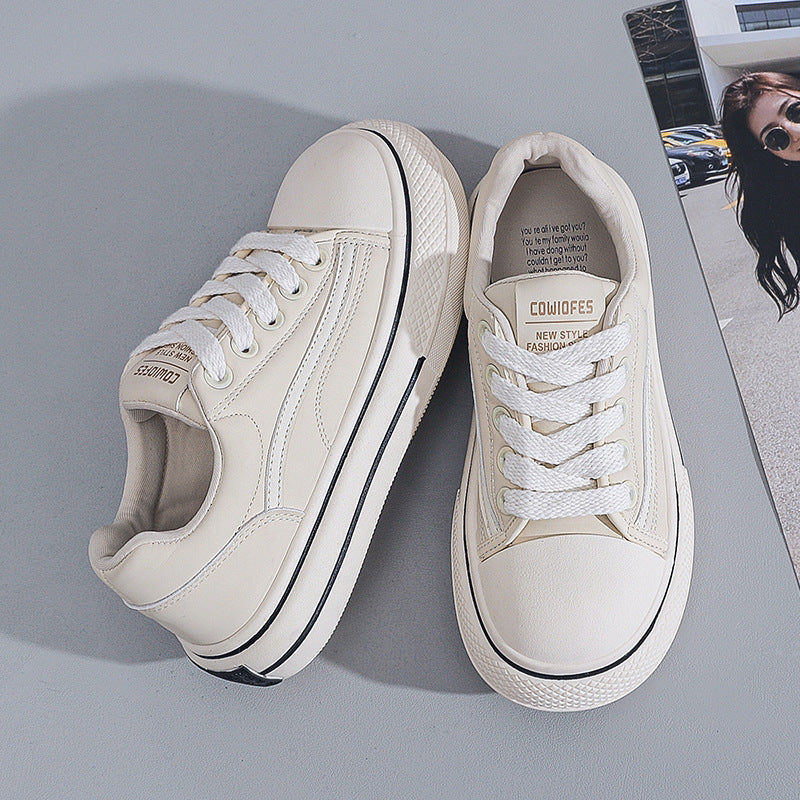 girl students' fashionable canvas shoes