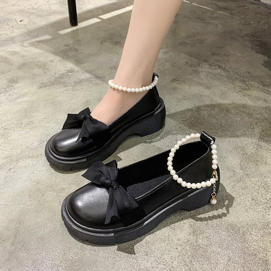 Chain-buckle flats for women