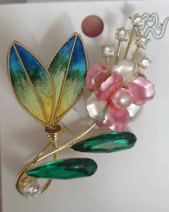 Eco-friendly crystal brooch pin