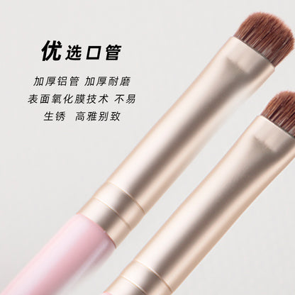 Single Pink Blending Eyeshadow Brush