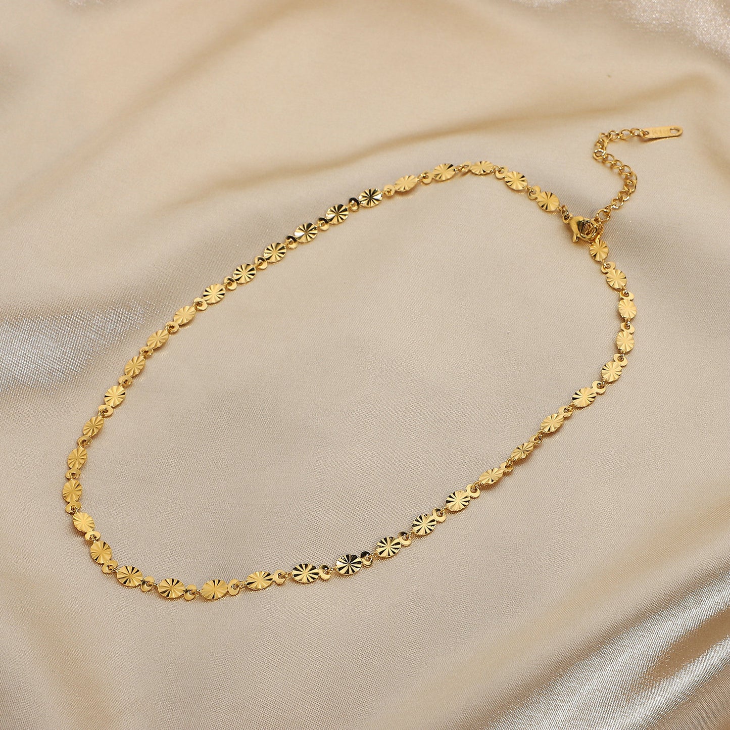 Gold Oval Petal Chain Necklace