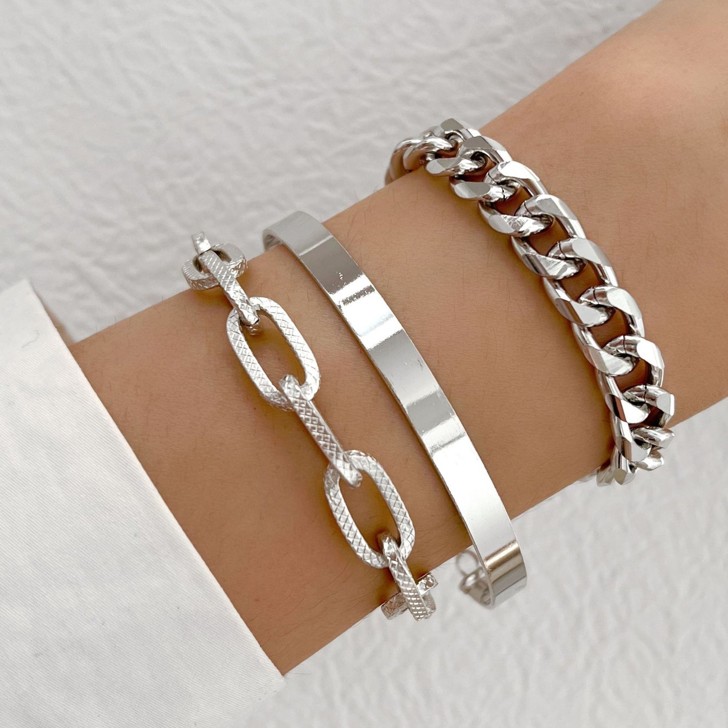 Personalized thick chain bracelet