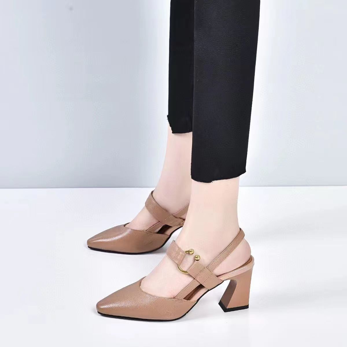 Casual leather women's shoes wholesale