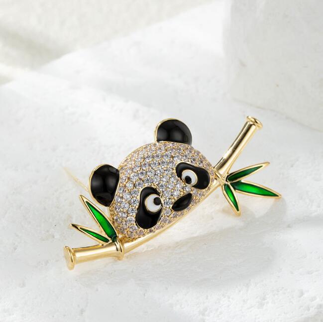 Panda brooch high-end