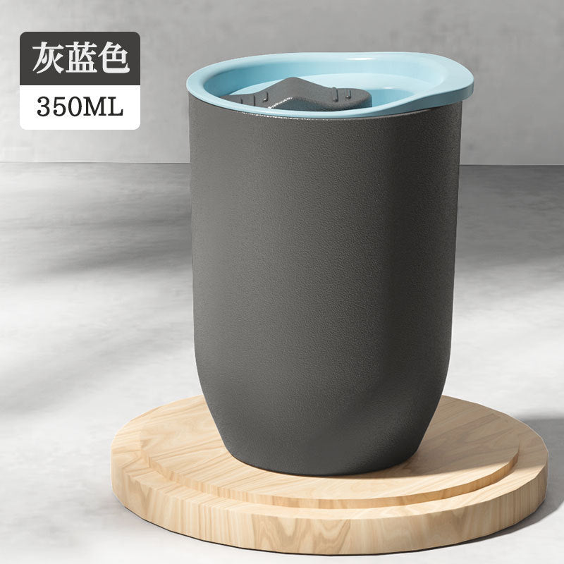 Lightweight large-capacity coffee cup