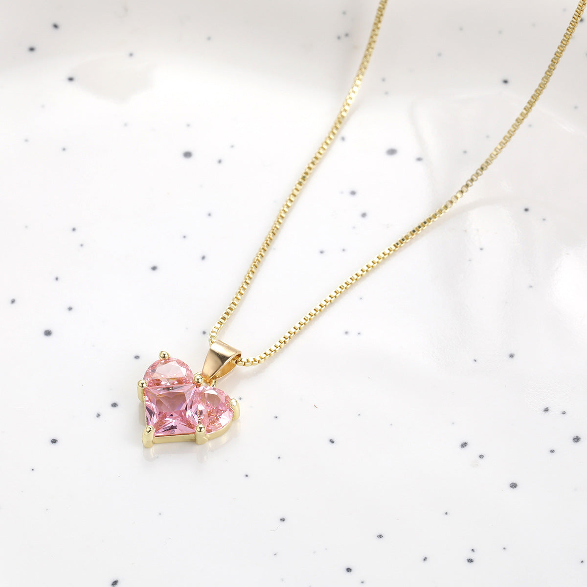 Collar de cristal rosa 