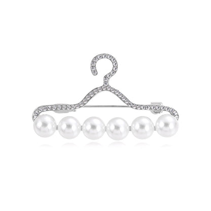 Creative hanger pearl brooch