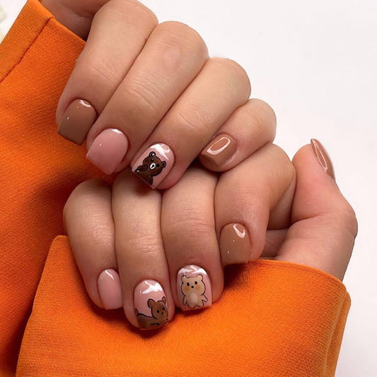 Brown Bear White-Enhancing Fake Nails