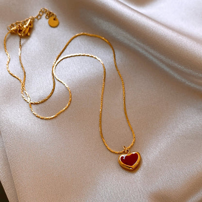 Red simple love necklace