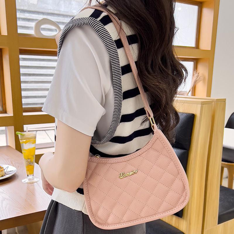 Lychee pattern shoulder bag